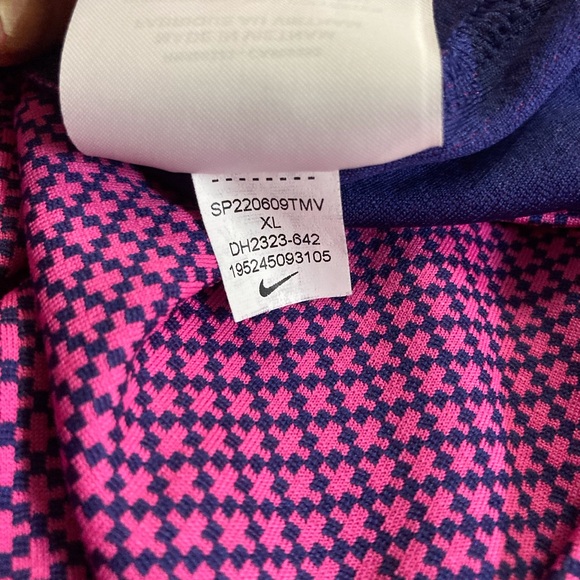 NIKE WOMEN’S DRI-FIT BUTTON, COLLAR , SLEEVELESS GOLF SHIRT, SIZE XL , PINK/BLUE - Picture 8 of 8